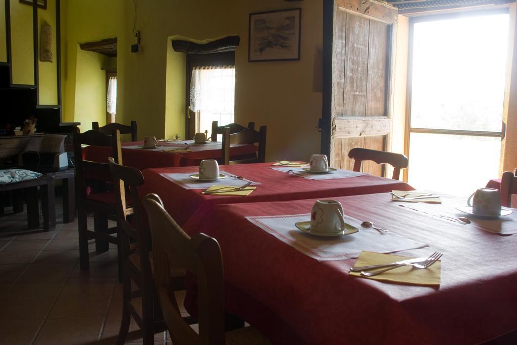 Arco Dei Nobili Bed & Breakfast Monforte D'Alba Exterior photo