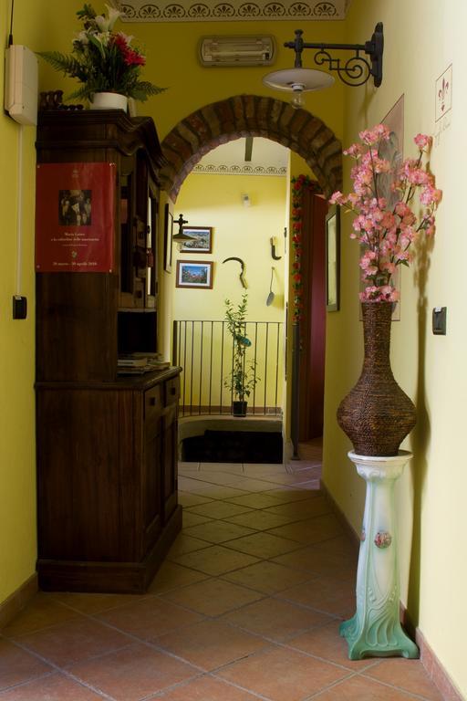 Arco Dei Nobili Bed & Breakfast Monforte D'Alba Exterior photo